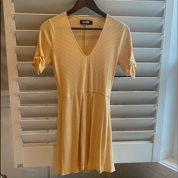 Reformation small ribbed yellow/white dress - Picture 2 of 6